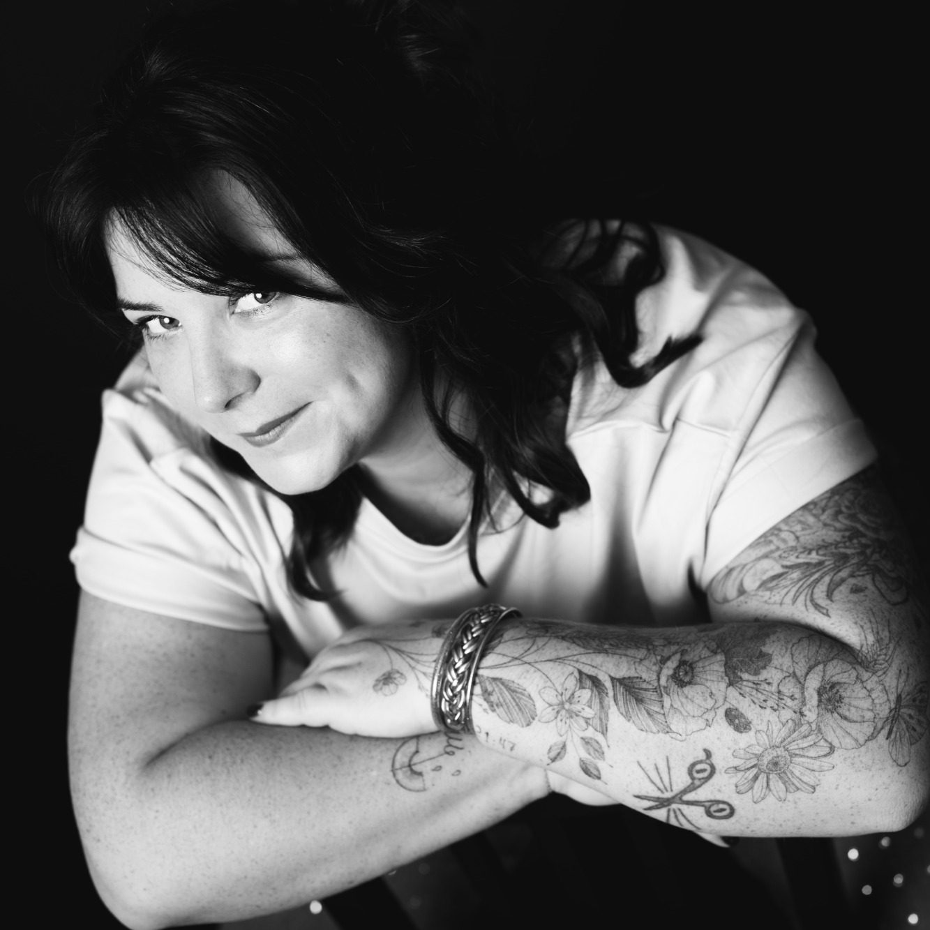 Découvrez tous mes conseils pour réussir votre portrait professionnel : tenues, posture, attitude. Une séance photo corporate sur mesur